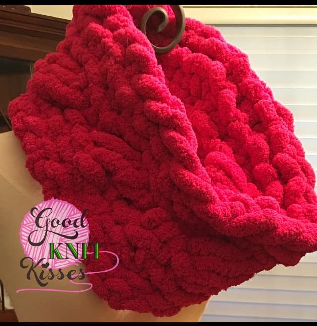 Cross Stitch Cowl Zippy Loom Knit