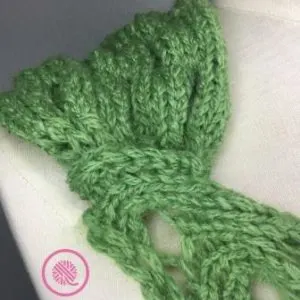Loom Knit Rolling Waves Cowl join
