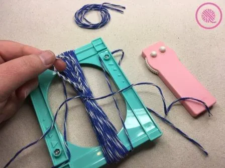 Clover Tassel Maker and Handy Thread Twister