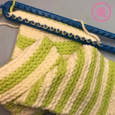 garter stitch baby blanket on loom