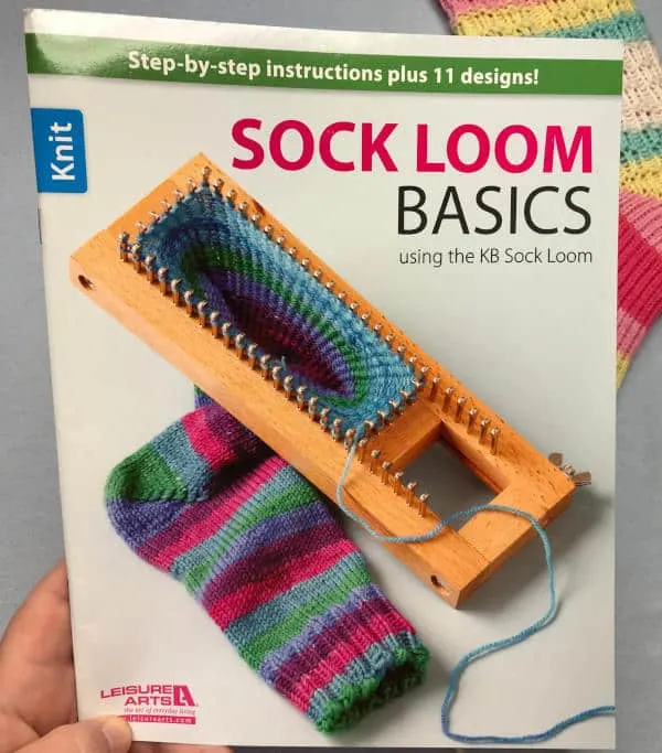 How to Loom Knit a Pair of Socks 