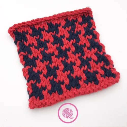 knit houndstooth square in red and navy