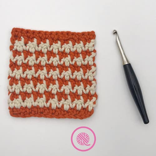 crochet houndstooth square with crochet hook