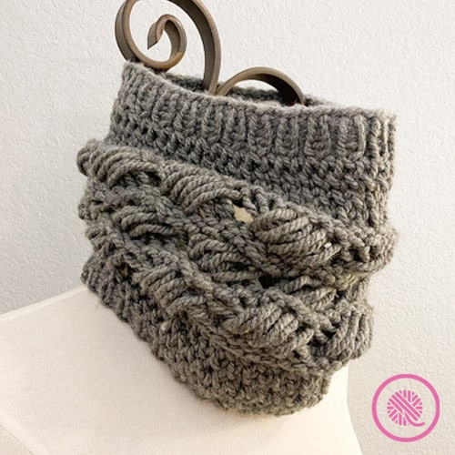 chunky loom knit retreat cowl size small