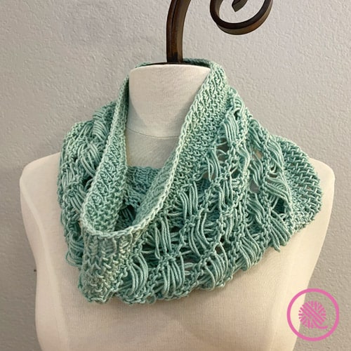 skinny loom knit retreat cowl in size small