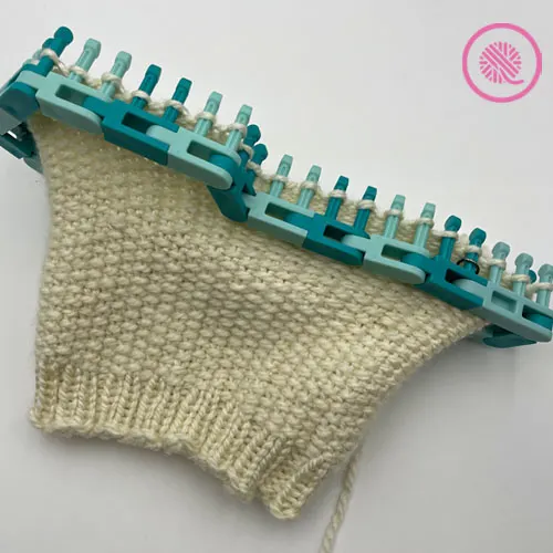 How to Loom Knit the U-Knit Stitch on Flexee Loom (Beginner